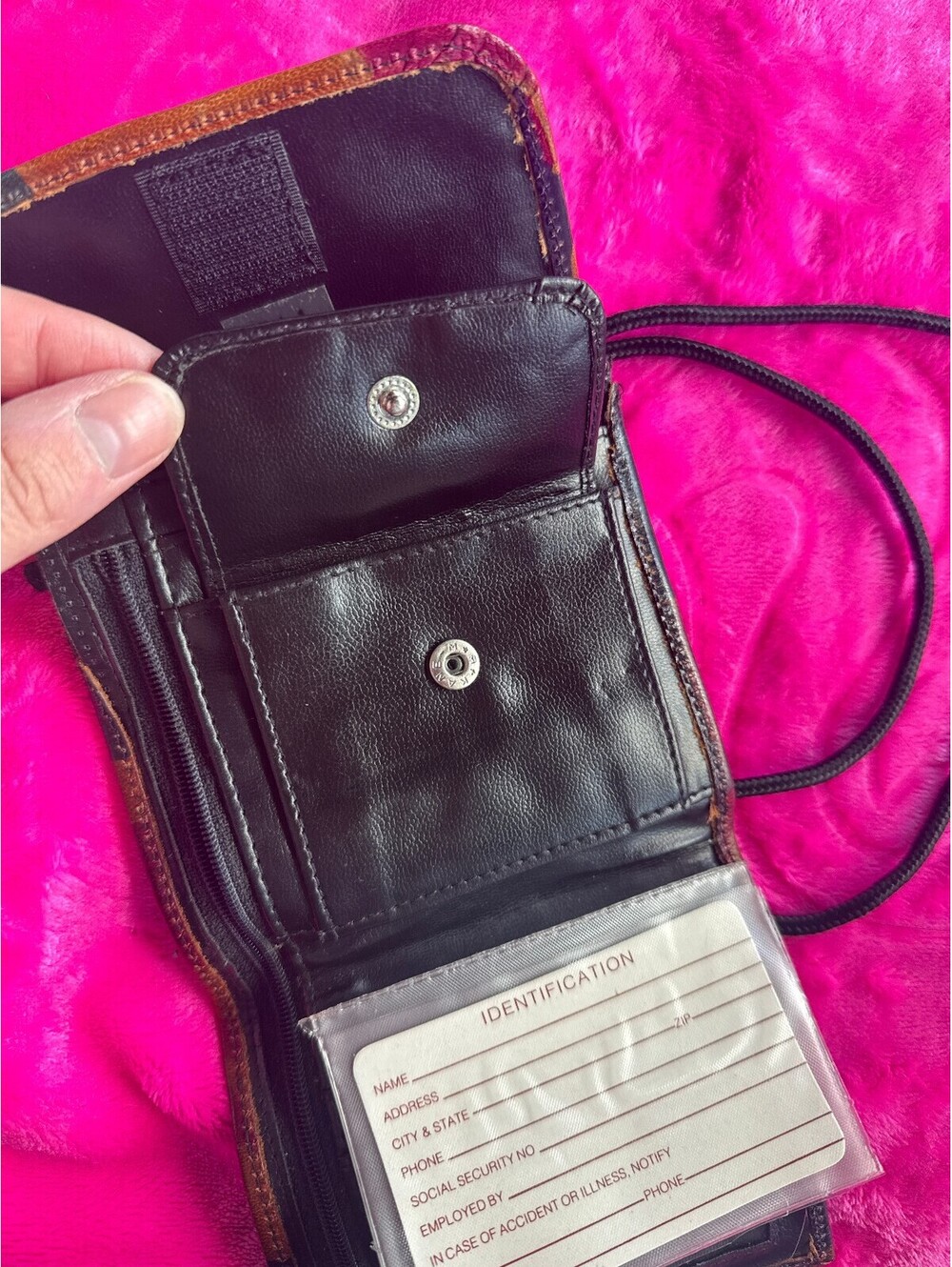 Vintage Tooled Leather Cat Design Mini Crossbody Wallet Neck Pouch Boho Laurel - Picture 4 of 7